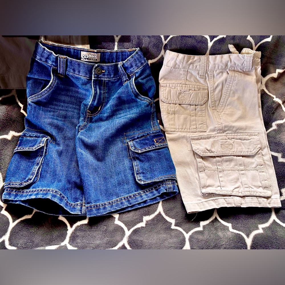 Old Navy Cargo Shorts 2 Pr. BUNDLE/SET. Boys (7) REG
Blue Denim Jeans & Beige!